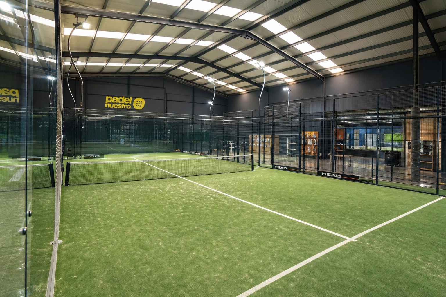 Pista de padel cubierta en Valencia